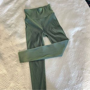 Carbon38 Two-Tone Ribbed Legging, Size S